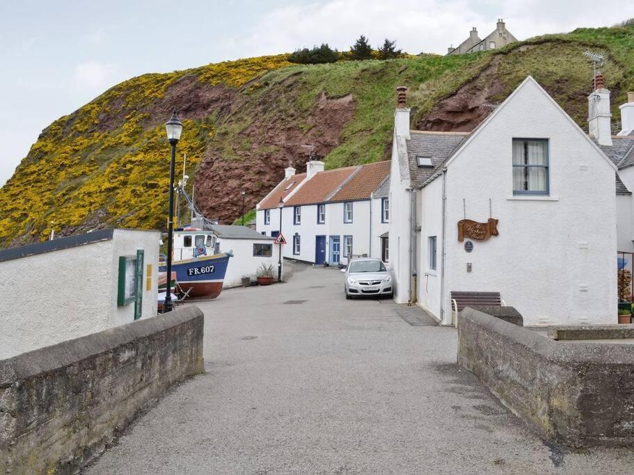 Fisherman'S Cottage In Pennan Luaran gambar